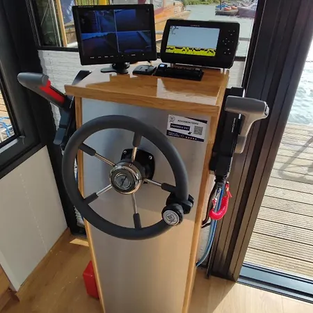 Houseboat Water King Plywajacy Dom Na Wodzie Lodz Hausboot 7 Os * Uraz (Trzebnica)