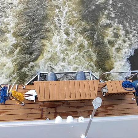 Houseboat Water King Plywajacy Dom Na Wodzie Lodz Hausboot 7 Os Botel