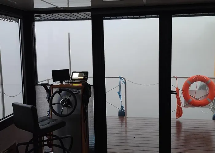 Houseboat Water King Plywajacy Dom Na Wodzie Lodz Hausboot 7 Os Uraz (Trzebnica)