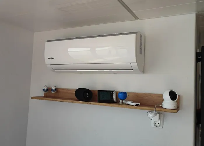 Botel Houseboat Water King Plywajacy Dom Na Wodzie Lodz Hausboot 7 Os *