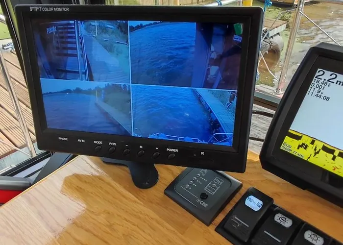 Houseboat Water King Plywajacy Dom Na Wodzie Lodz Hausboot 7 Os Uraz (Trzebnica)