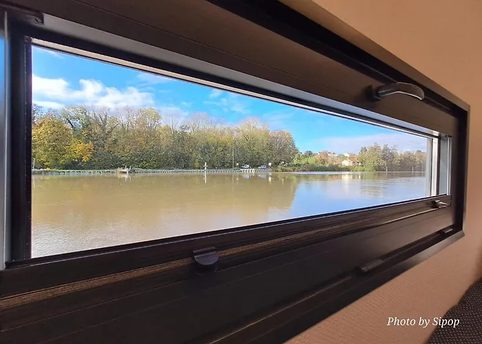 Botel Houseboat Water King Plywajacy Dom Na Wodzie Lodz Hausboot 7 Os Uraz (Trzebnica)