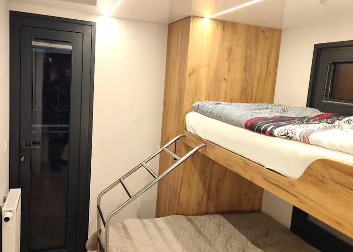 Houseboat Water King Pływający Dom Na Wodzie łódź Hausboot 7 Os Botel