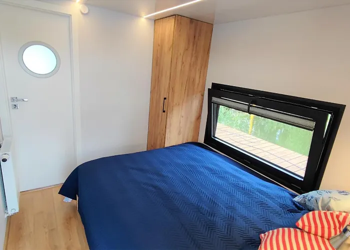 Botel Houseboat Water King Plywajacy Dom Na Wodzie Lodz Hausboot 7 Os *