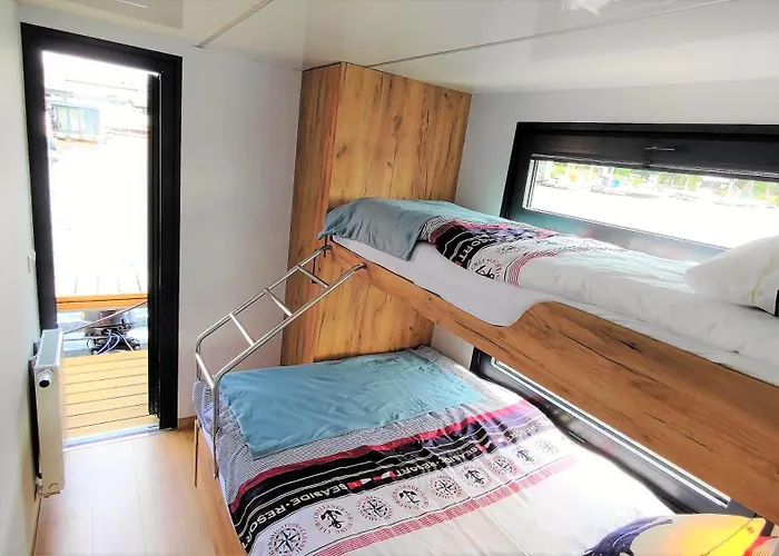 Botel Houseboat Water King Plywajacy Dom Na Wodzie Lodz Hausboot 7 Os Uraz (Trzebnica)